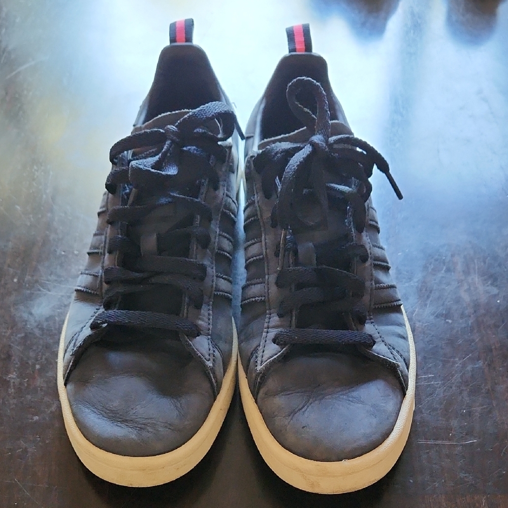 Adidas Classic Sneakers size 8.5